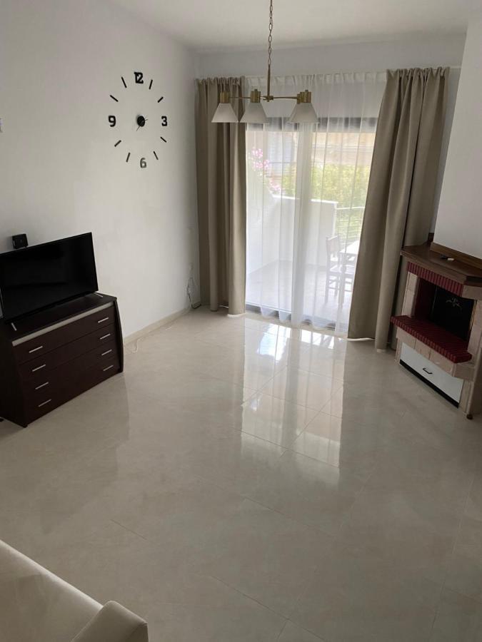 Irini Apartment Hanioti Luaran gambar